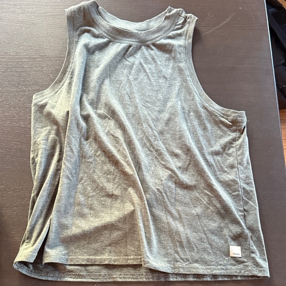 Gray Vuori Sleeveless Women's Top - Picture 1 of 2